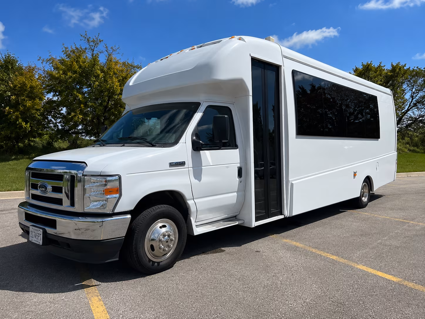 new braunfels concert party bus rental