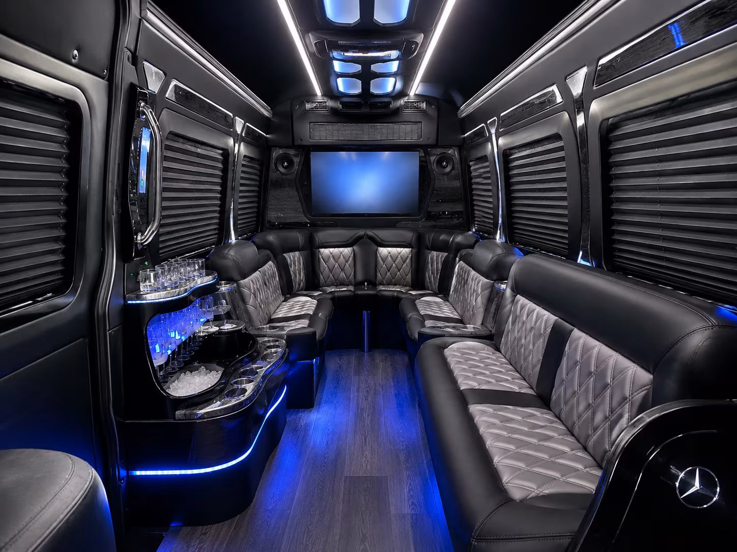newbraunfelscharterbuscompany com can help you plan a driftwood and wimberley wine tour