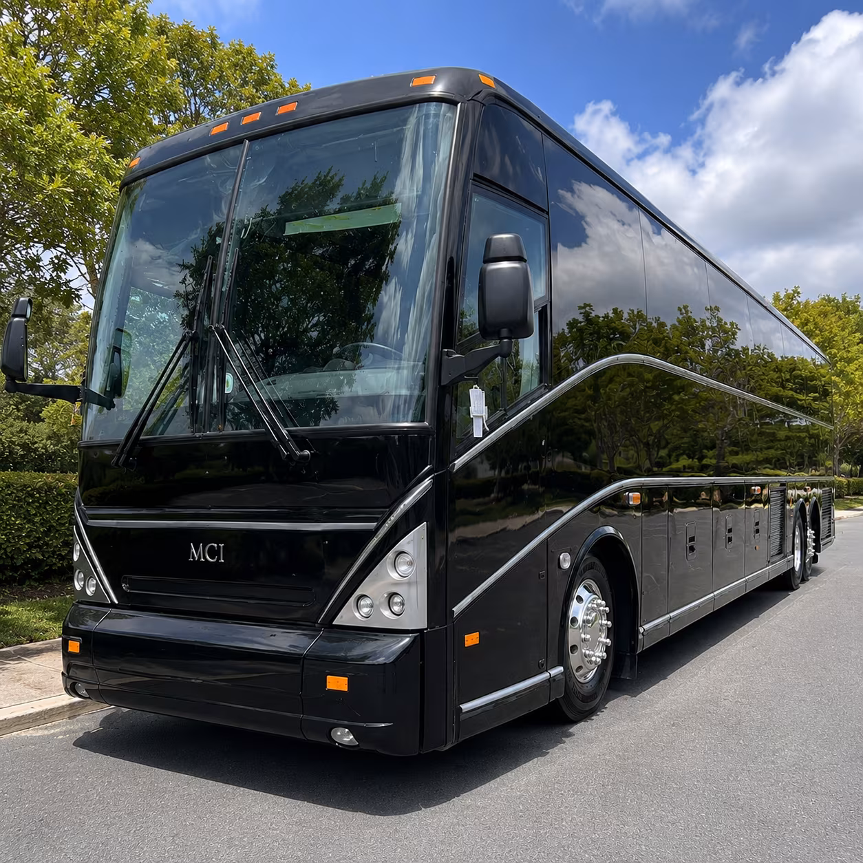 newbraunfelscharterbuscompany com connects you to field trip buses across the hill country and beyond