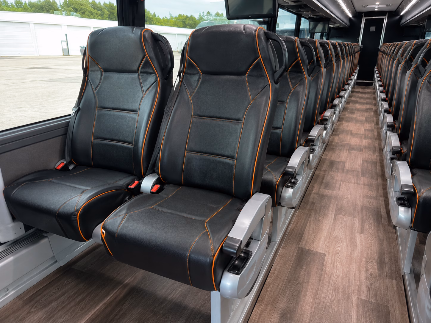 ready to book your new braunfels wine tour bus start here